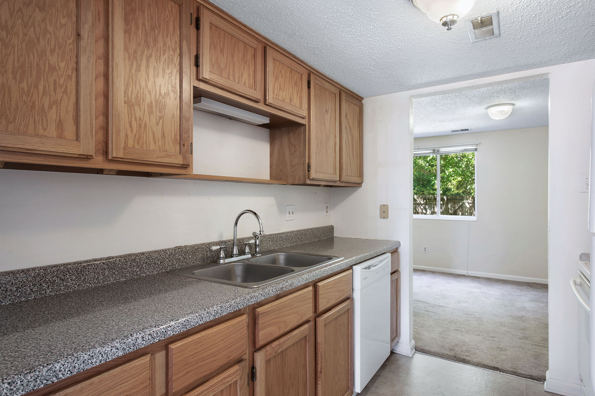 10-Kitchen