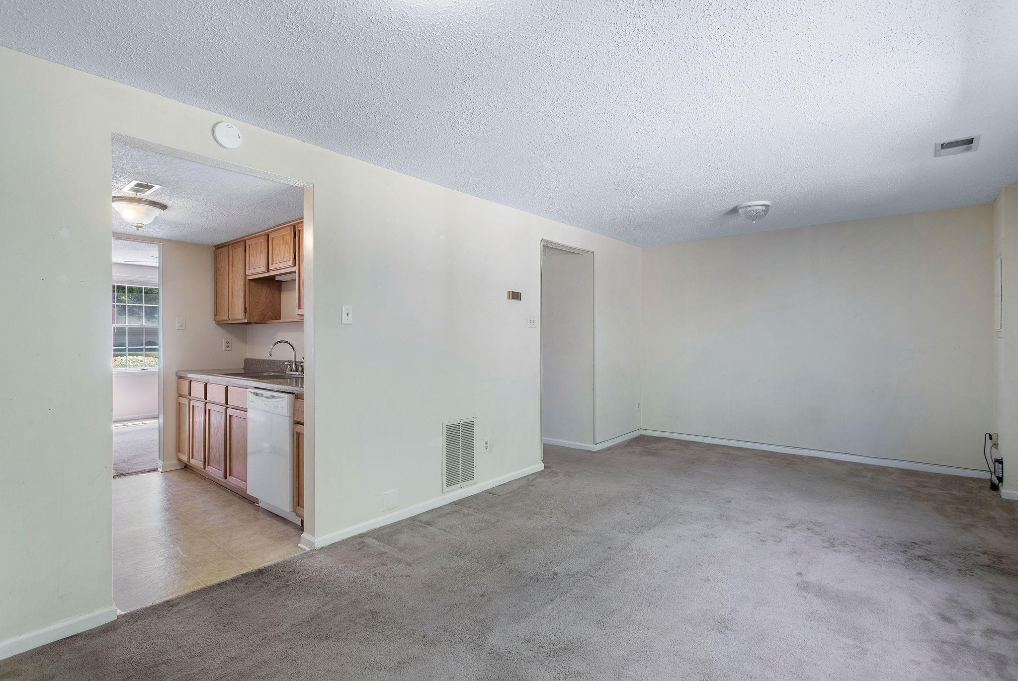 15-Family Room