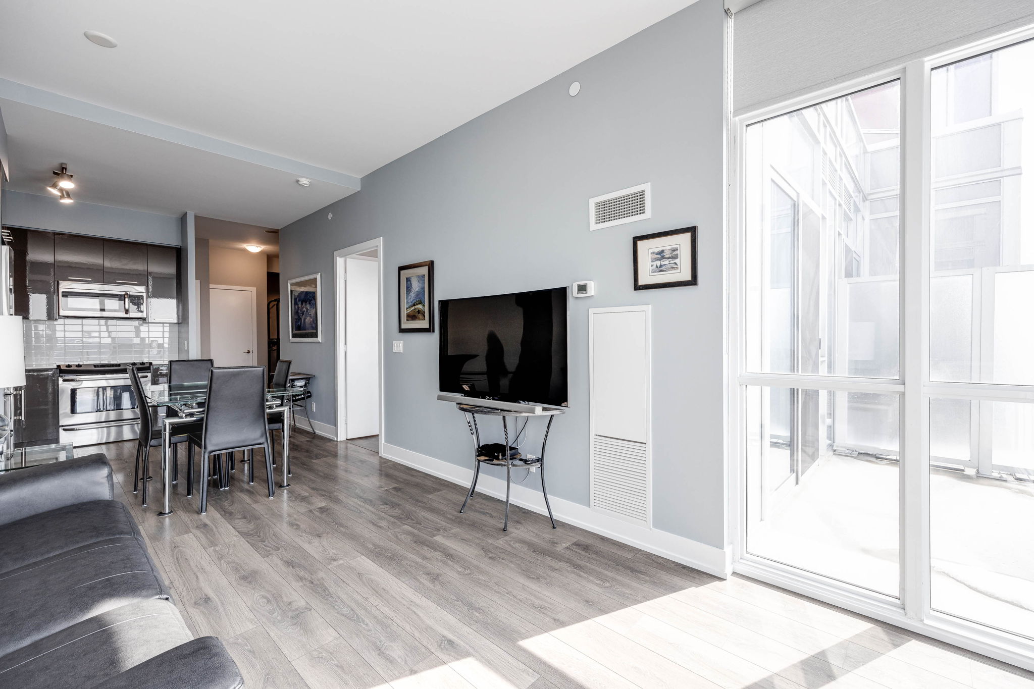 Richmond Hill property showcase — delivered property photograph 12