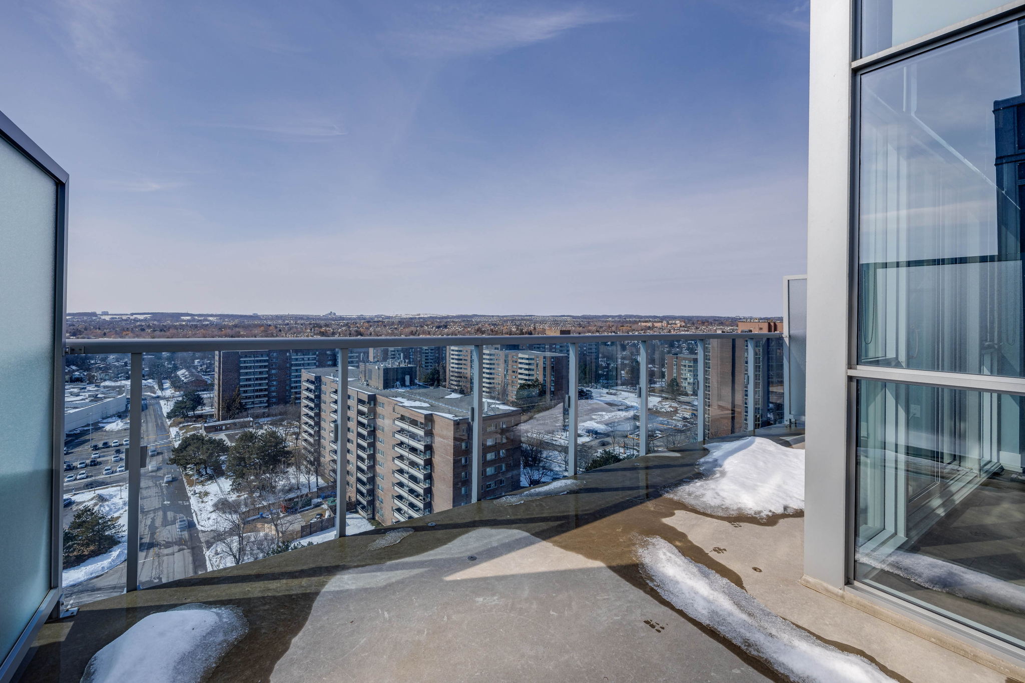 Richmond Hill property showcase — delivered property photograph 25