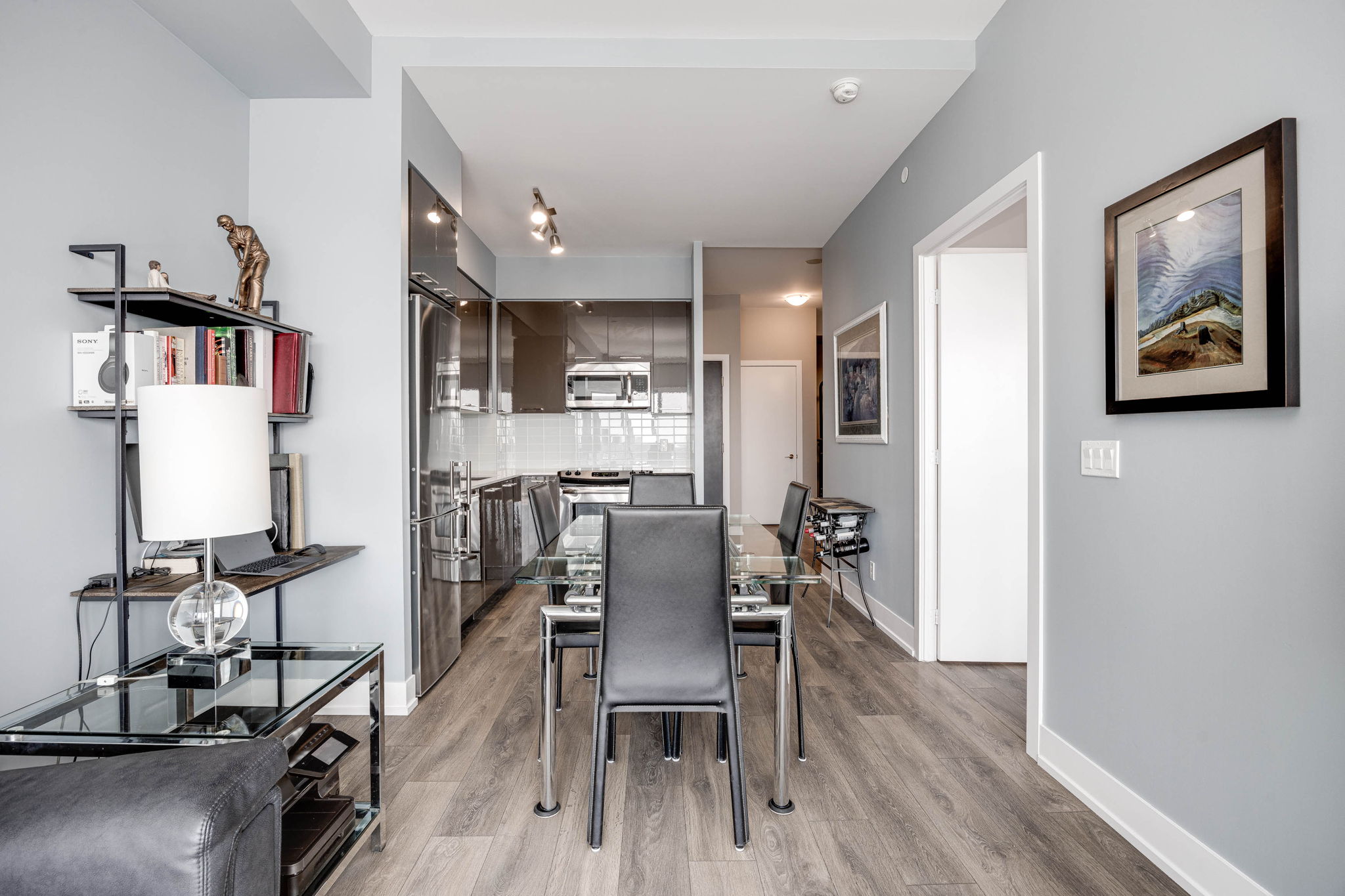 Richmond Hill property showcase — delivered property photograph 11