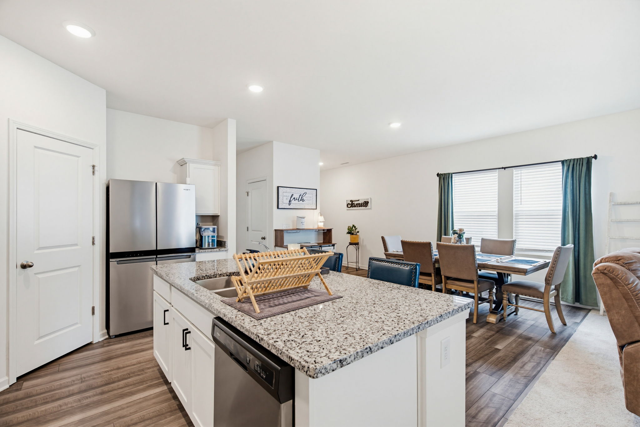 948 Berkeley Glen Rd-15