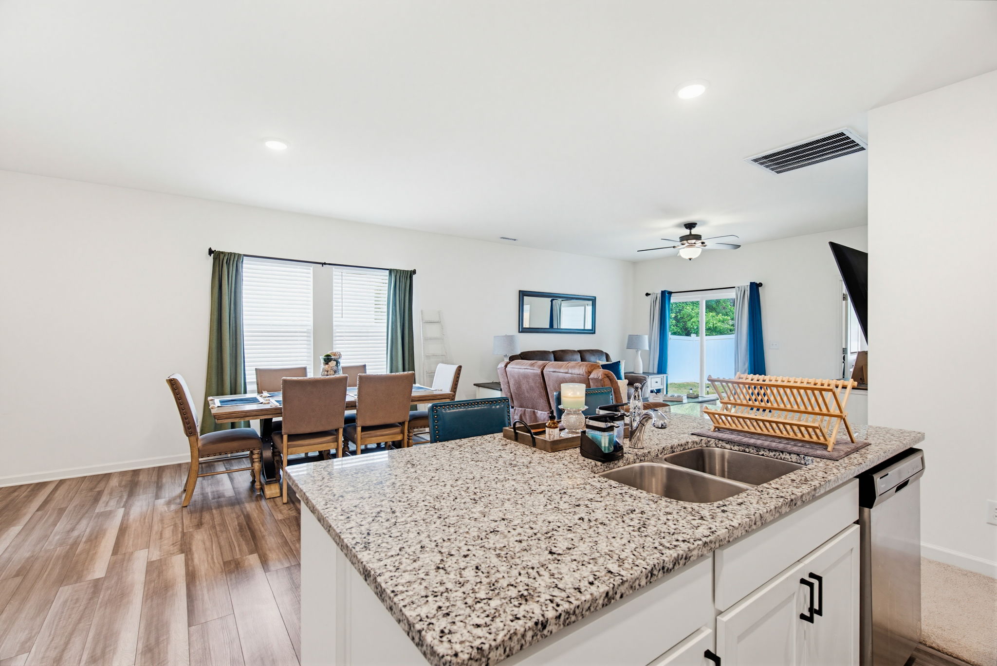 948 Berkeley Glen Rd-16