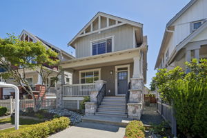  Photo 0