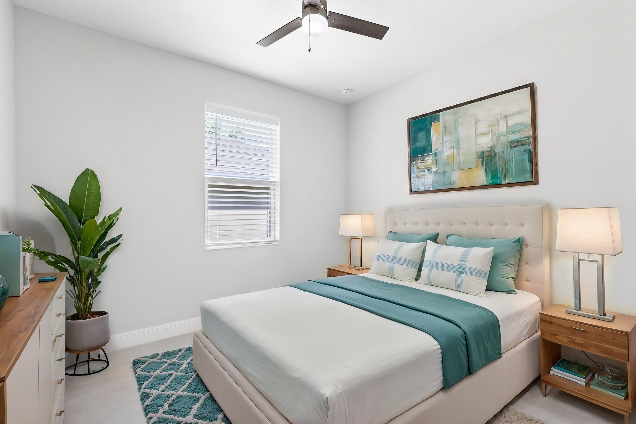 3U1A2349-2 virtually staged.jpeg