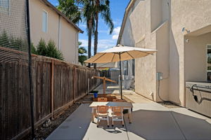  Photo 44