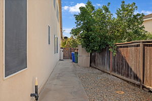  Photo 46