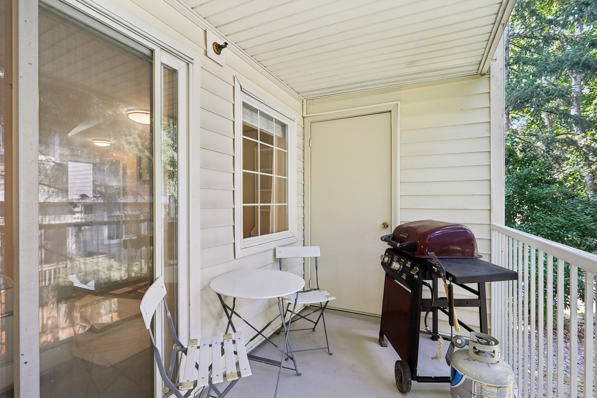 Aberdeen Ave NE C208-S1508-030.jpg