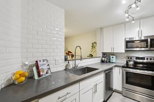 Aberdeen Ave NE C208-S1508-015.jpg