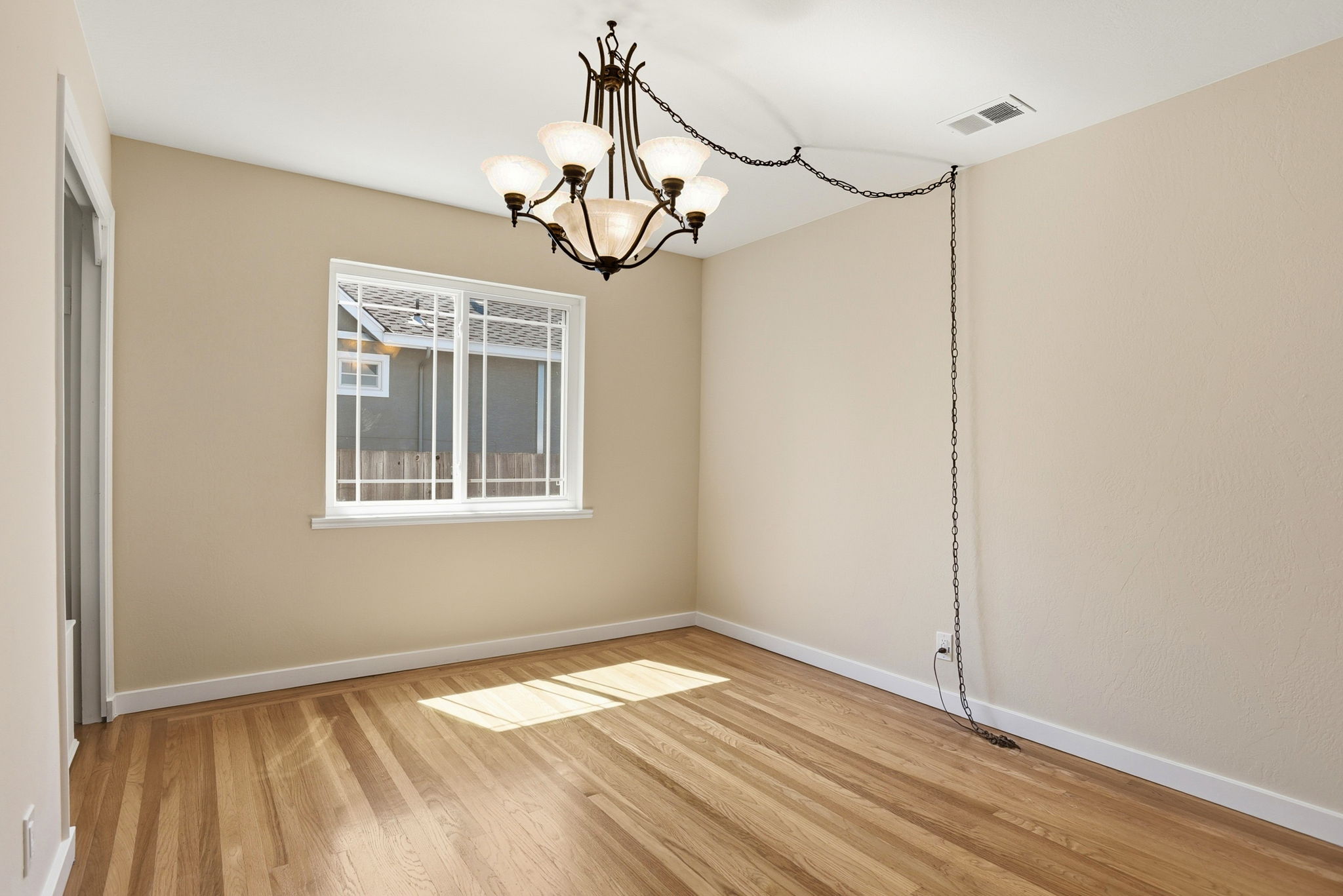 023_F8_949 Pleasant Hill Rd