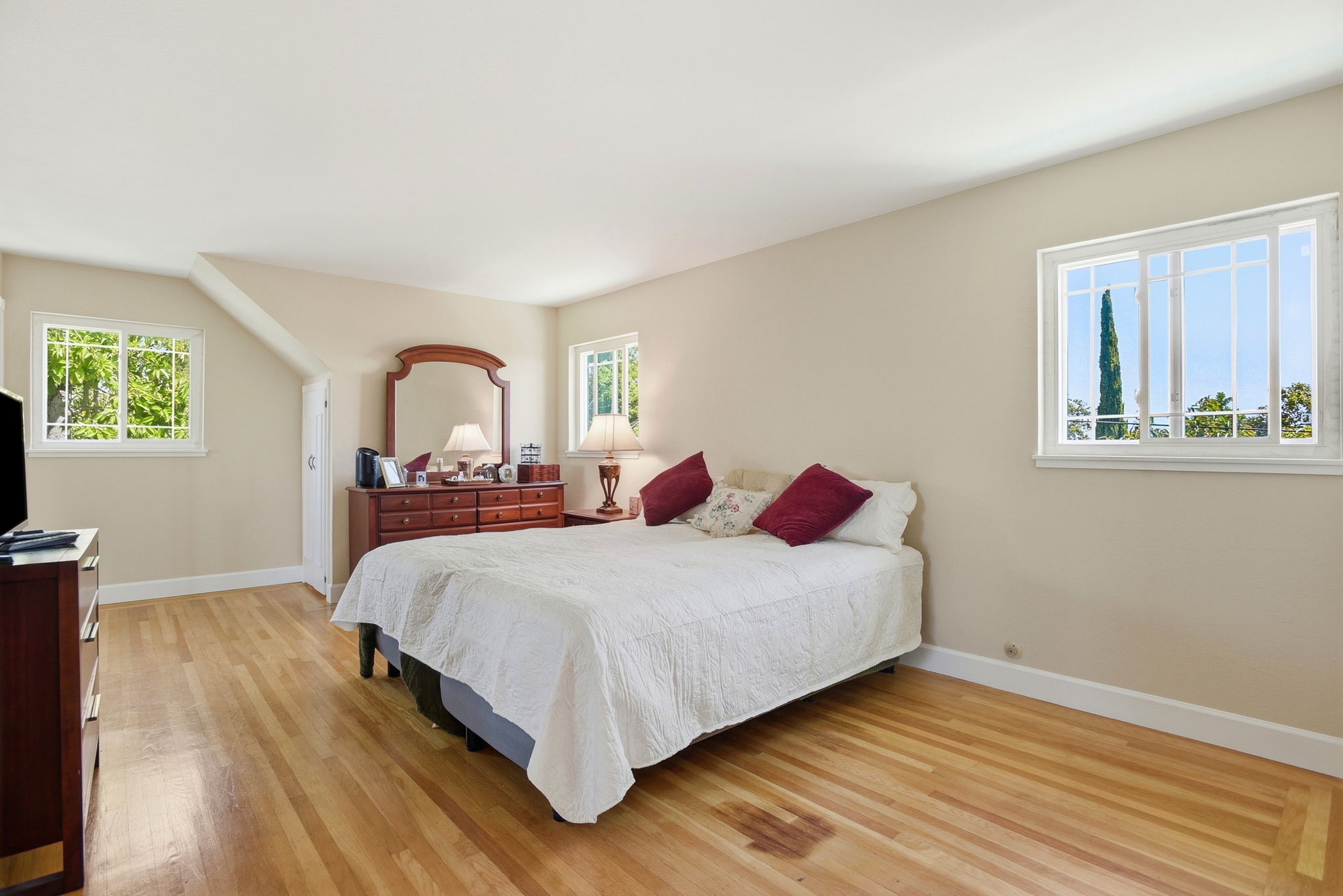 028_F8_949 Pleasant Hill Rd