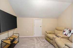 Versatile bonus room, perfect for a media room, home gym, or office space