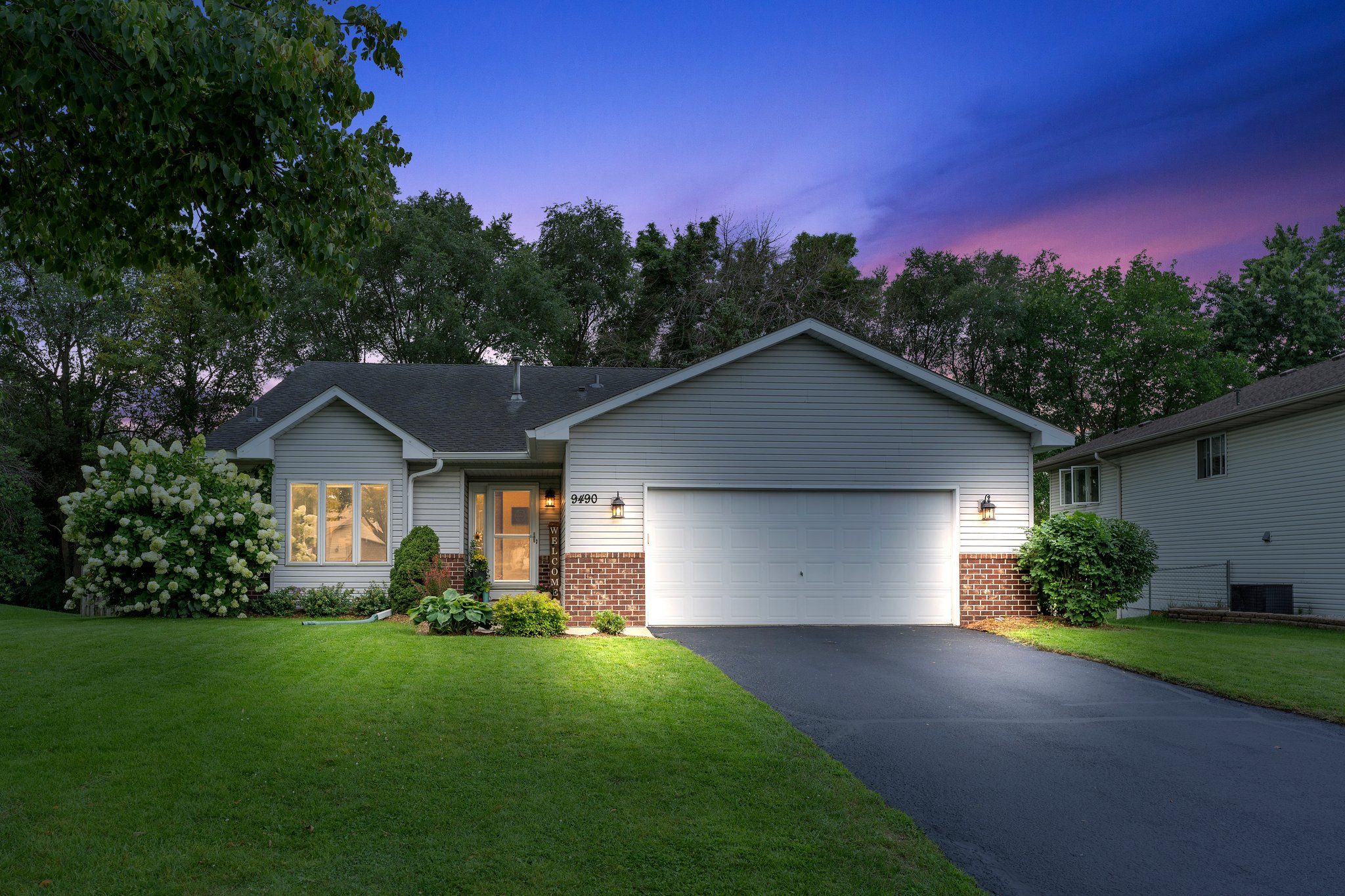9490 Jarrod Ave S, Cottage Grove, MN 55016 Mint Real Estate Photography