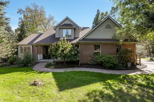 9490 Scully Rd, Whitmore Lake, MI 48189, USA Photo 1