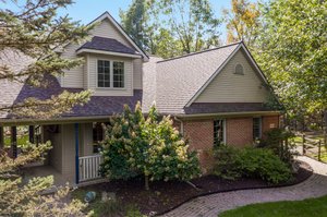 9490 Scully Rd, Whitmore Lake, MI 48189, USA Photo 2