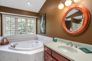 9490 Scully Rd, Whitmore Lake, MI 48189, USA Photo 11