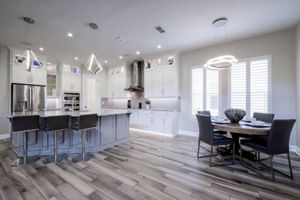 Kitchen/Breakfast Area