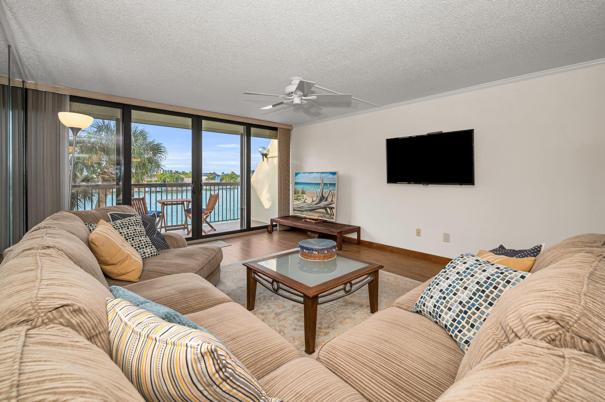 Living Room14