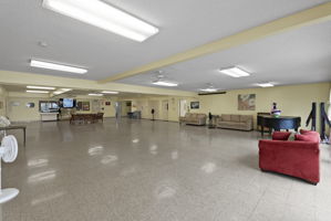  Photo 44