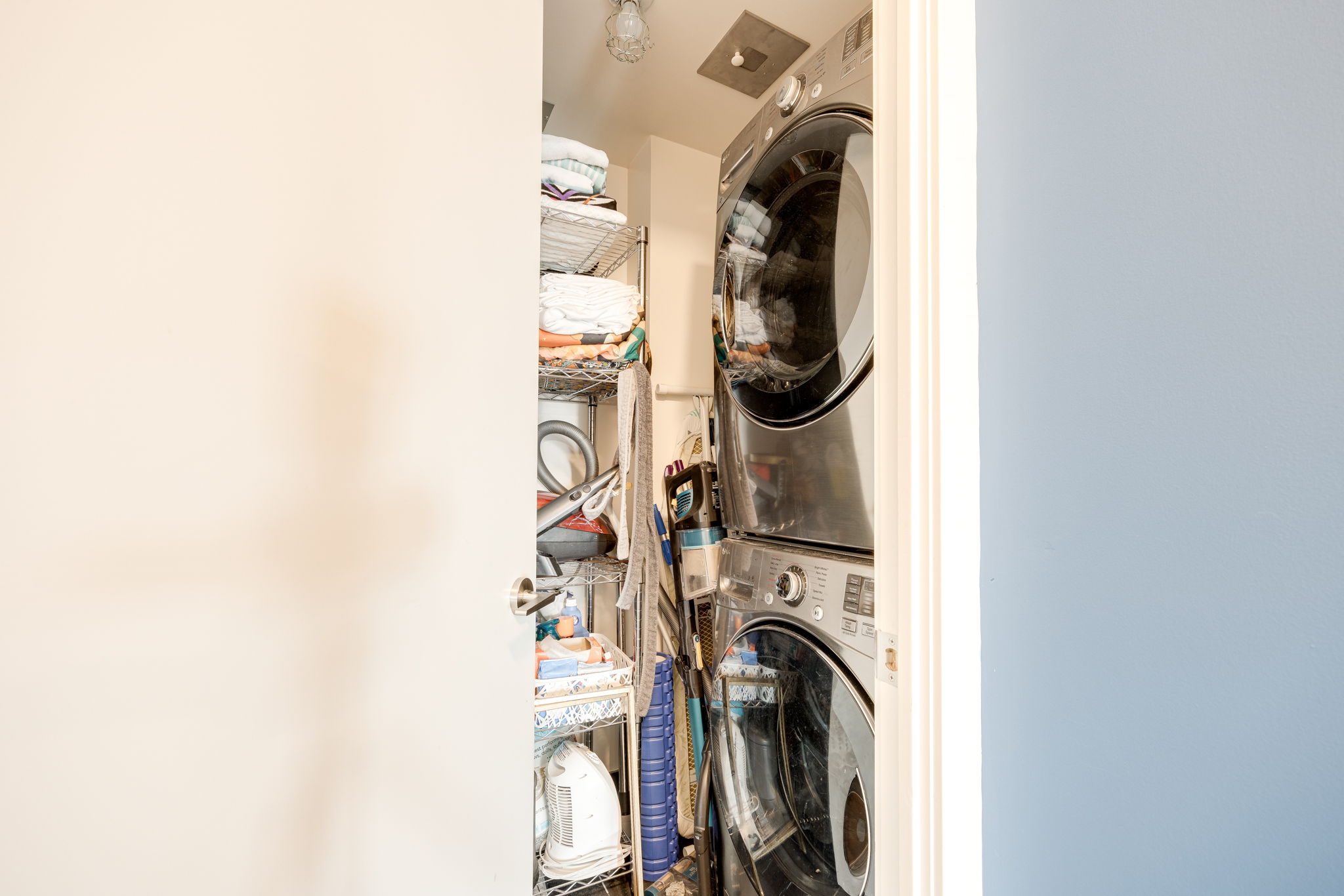Toronto property showcase — delivered property photograph 36