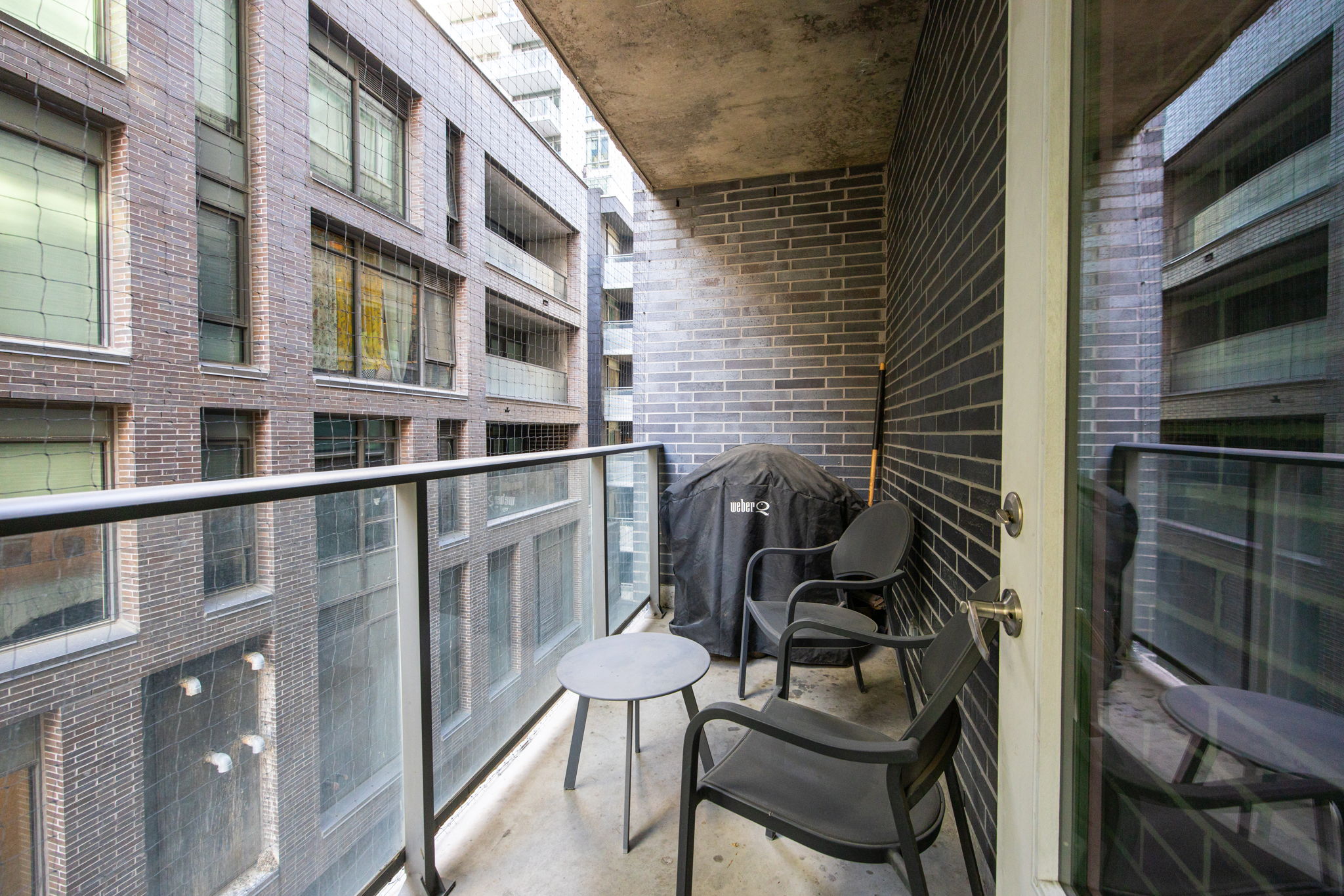 Toronto property showcase — delivered property photograph 38