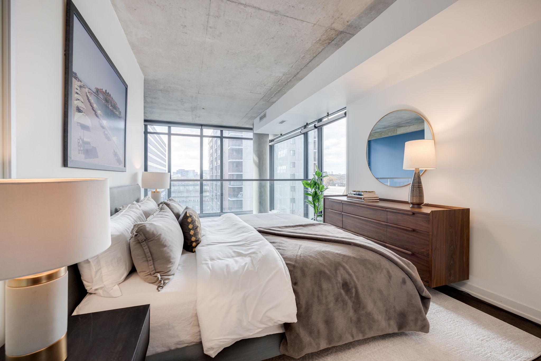 Toronto property showcase — delivered property photograph 26