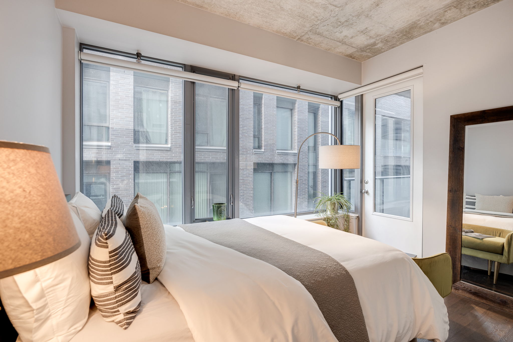 Toronto property showcase — delivered property photograph 34