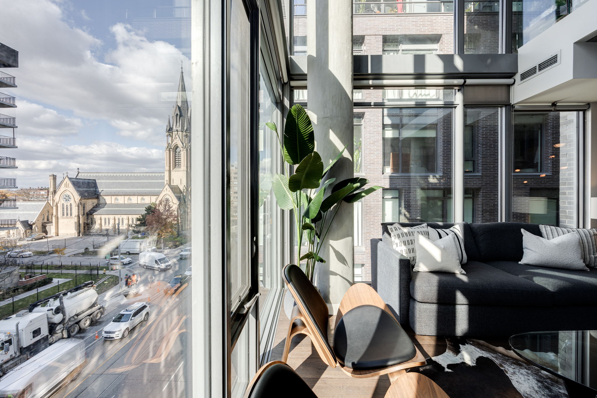 Toronto property showcase — delivered property photograph 15