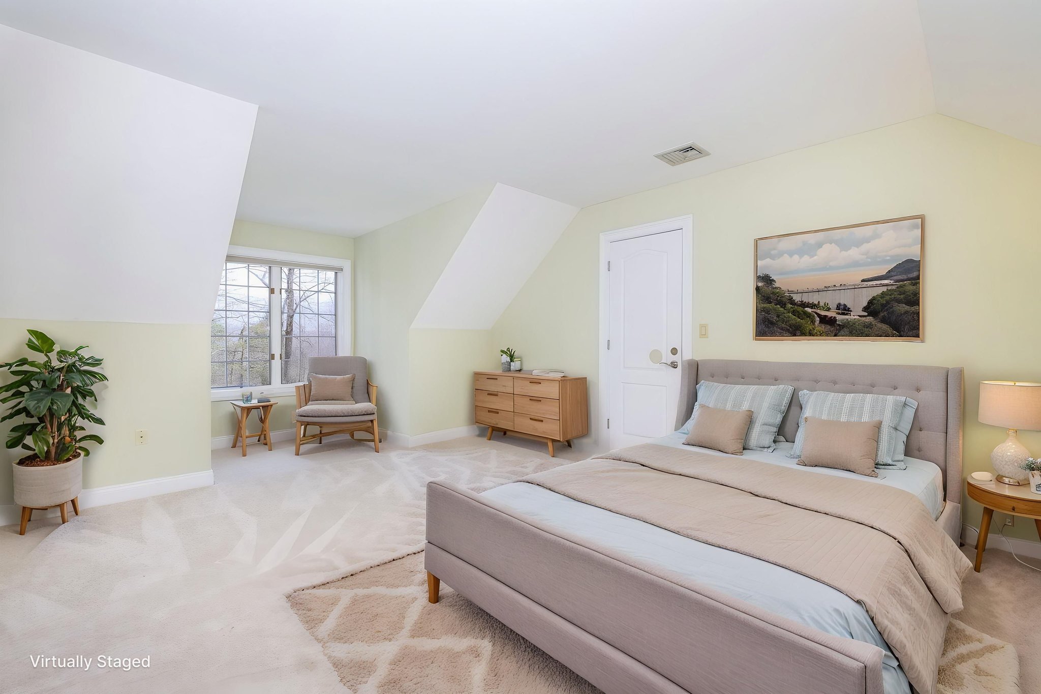 1T5A2518-Edit virtually staged.jpeg