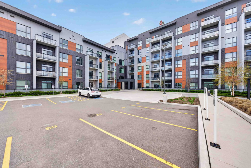 95 Dundas St W 509