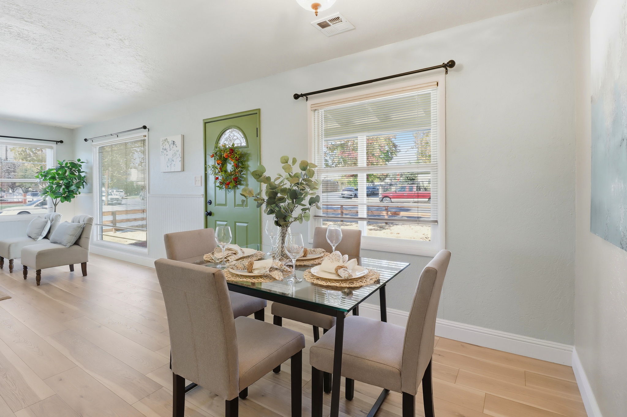 016_F8_95 El Campo Dr