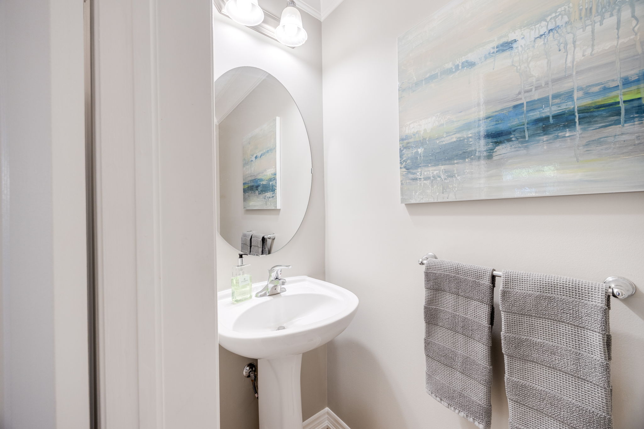 Halton Hills property showcase — delivered property photograph 40