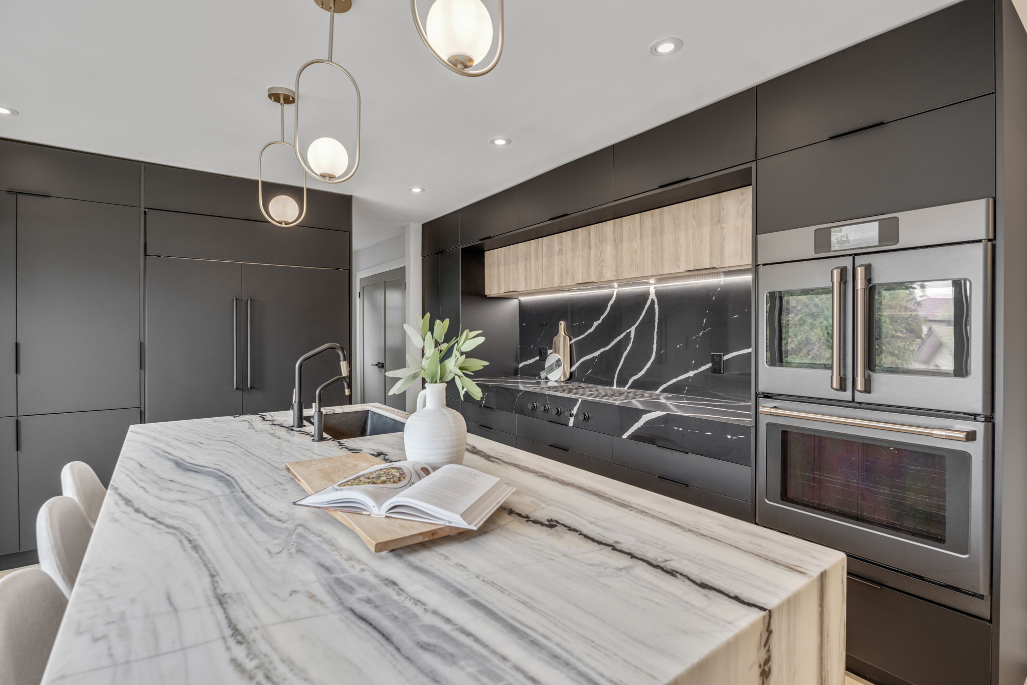 Aurora property showcase — delivered property photograph 18