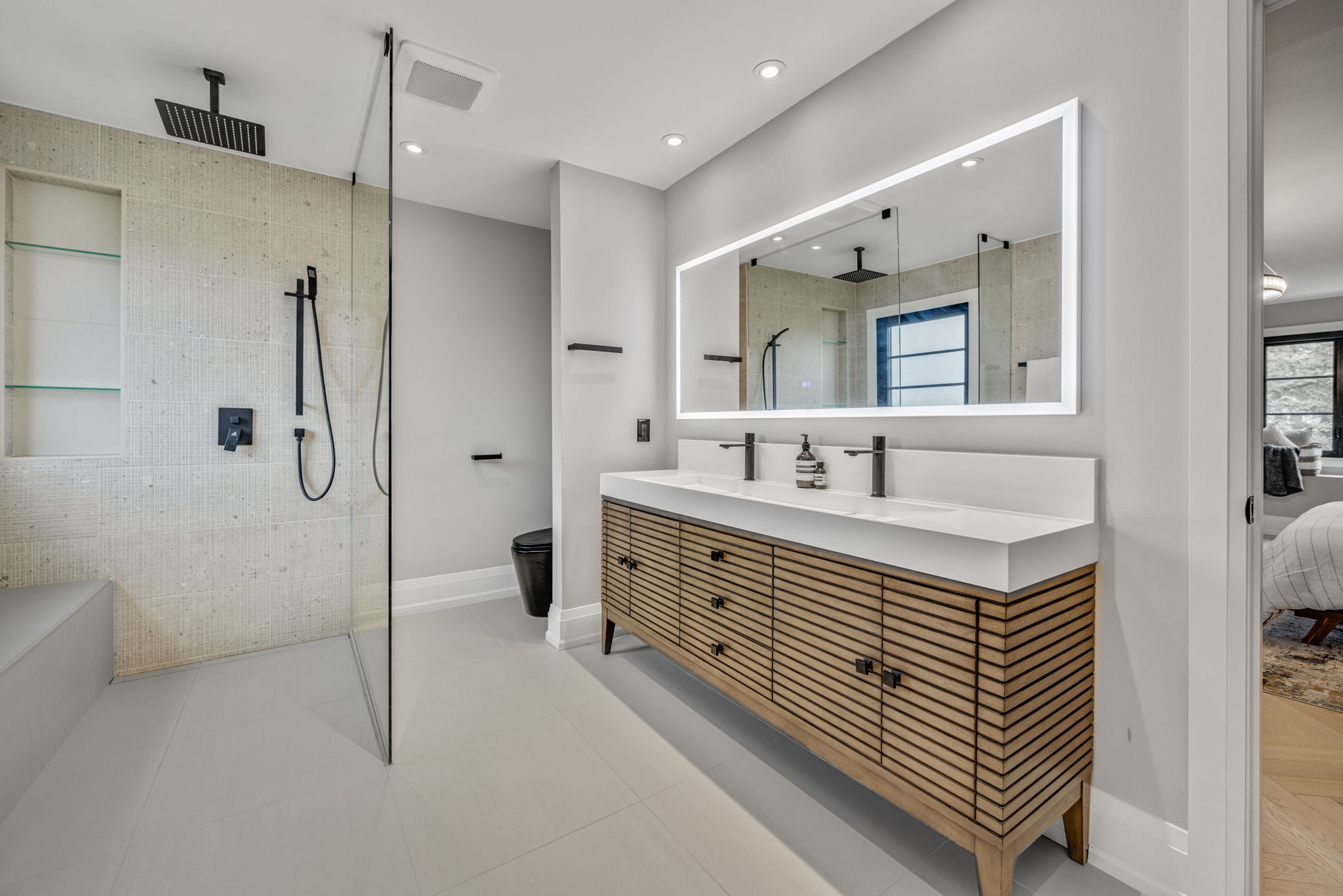Aurora property showcase — delivered property photograph 32