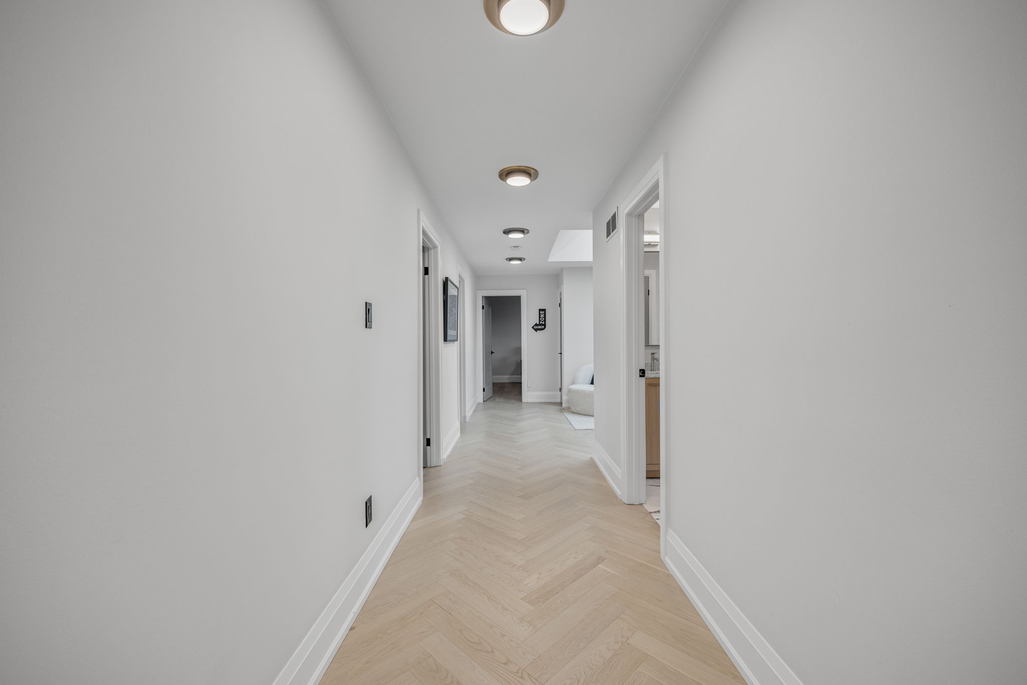Aurora property showcase — delivered property photograph 34