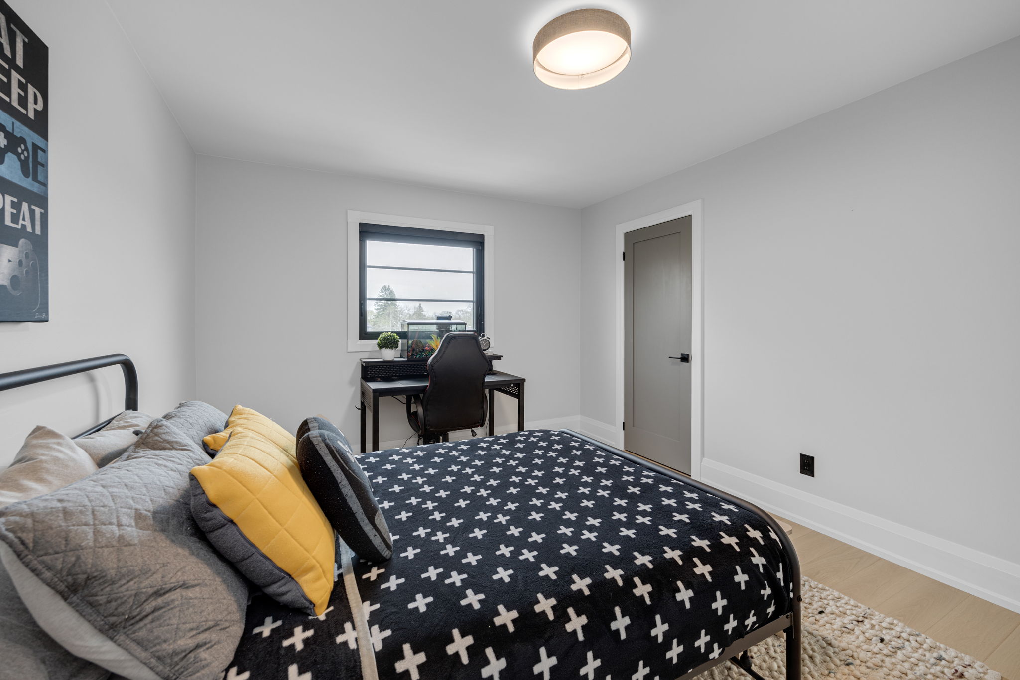 Aurora property showcase — delivered property photograph 38
