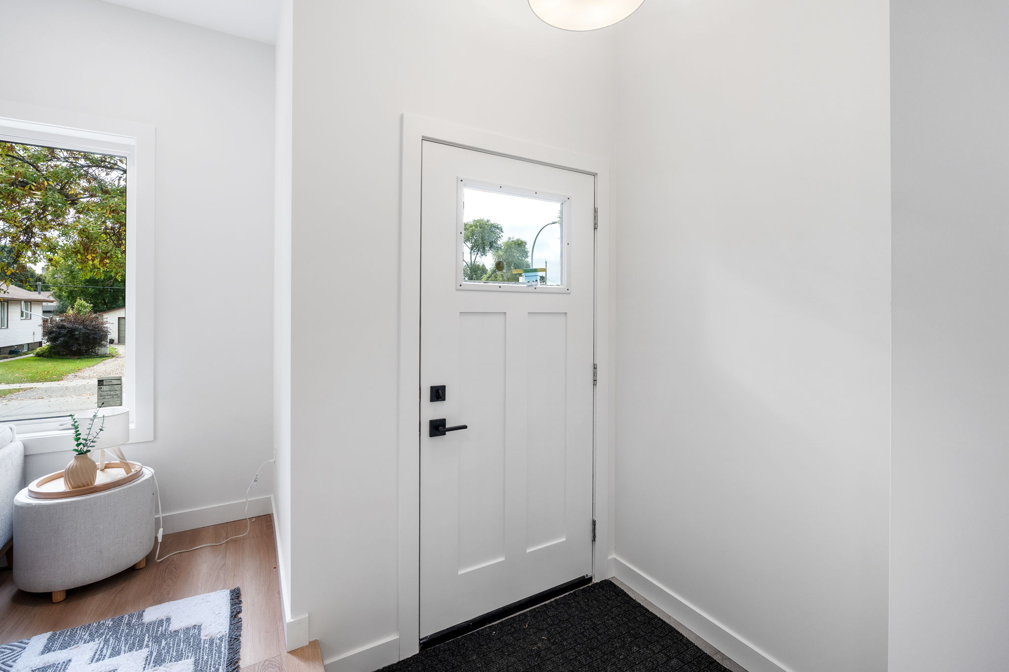 95 Imperial Ave - Interior-1