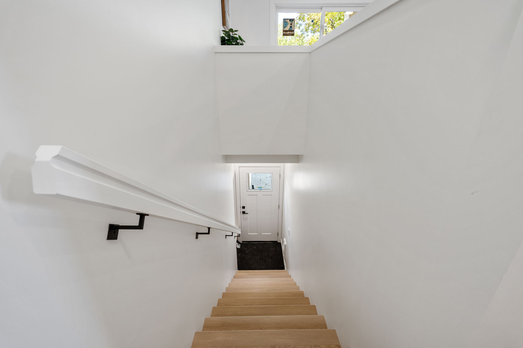 95 Imperial Ave - Interior-23