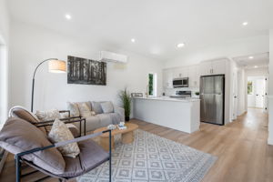 95 Imperial Ave - Interior-25