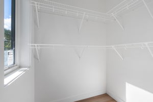 95 Imperial Ave - Interior-34
