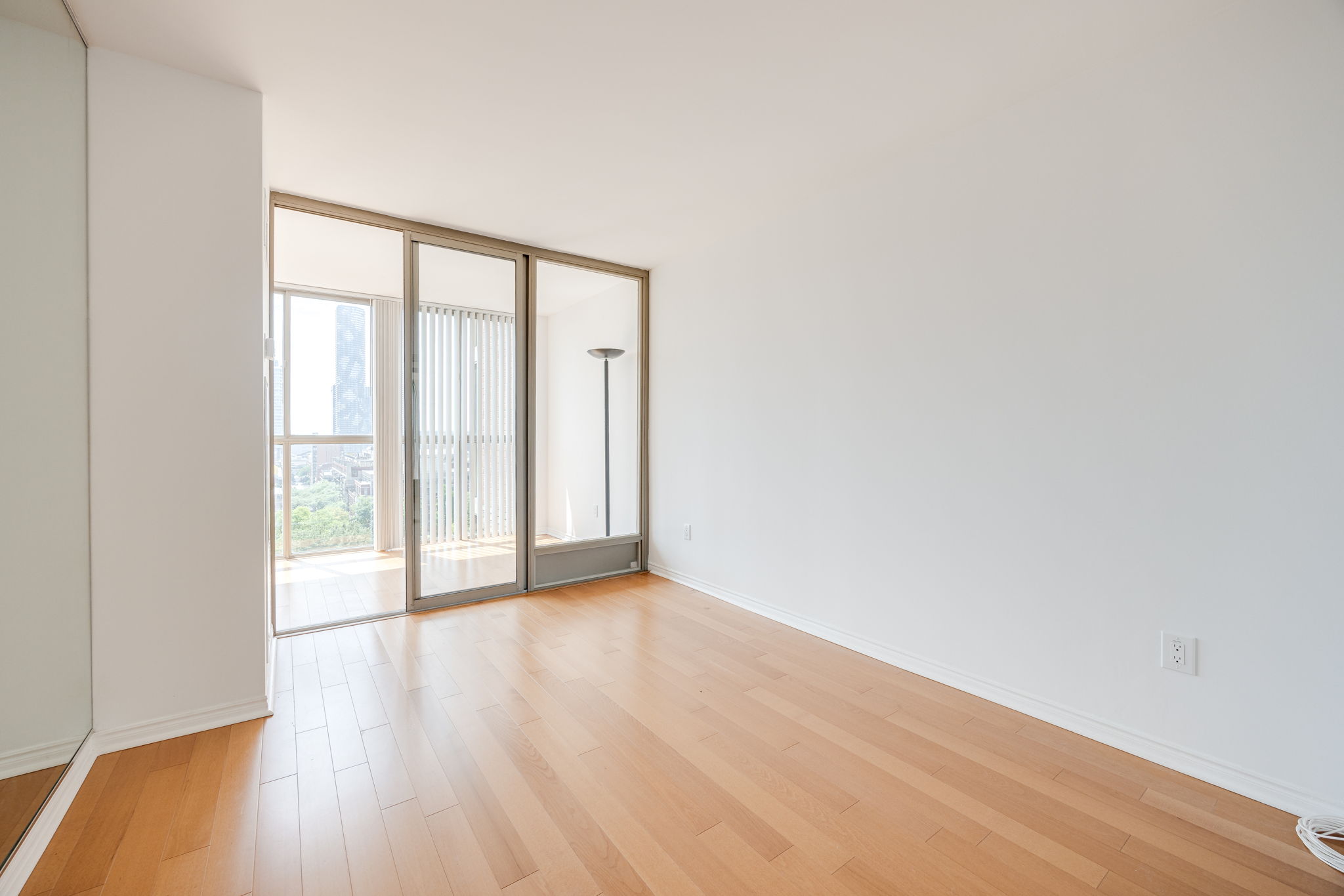 Toronto property showcase — delivered property photograph 15