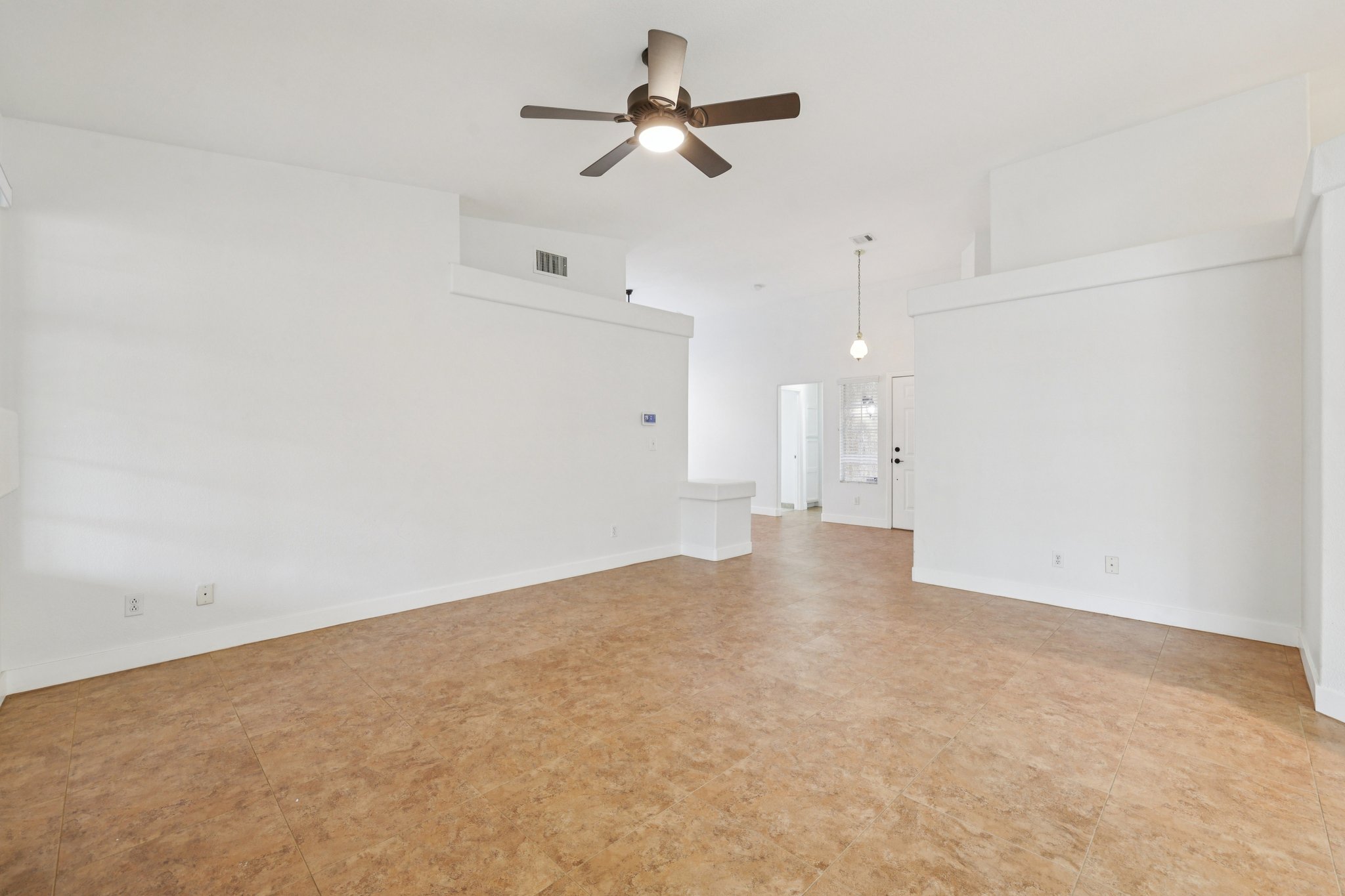 Myrtle Beach Dr-S0304-006.jpg