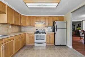  Photo 23