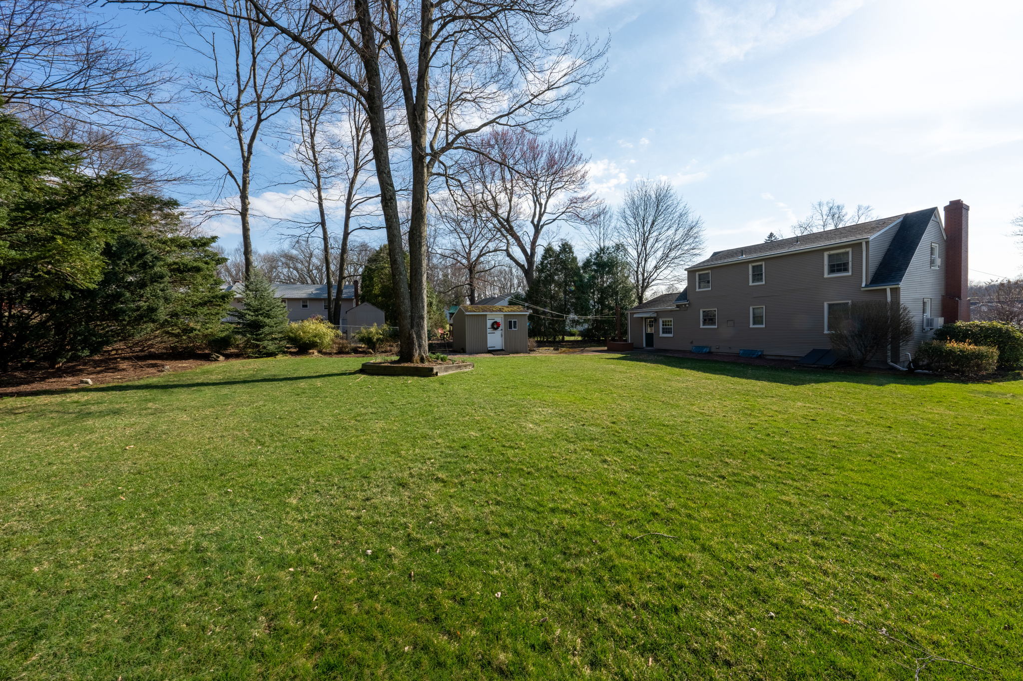 95 Robindale Dr, New Britain, CT 06053, USA Photo 6