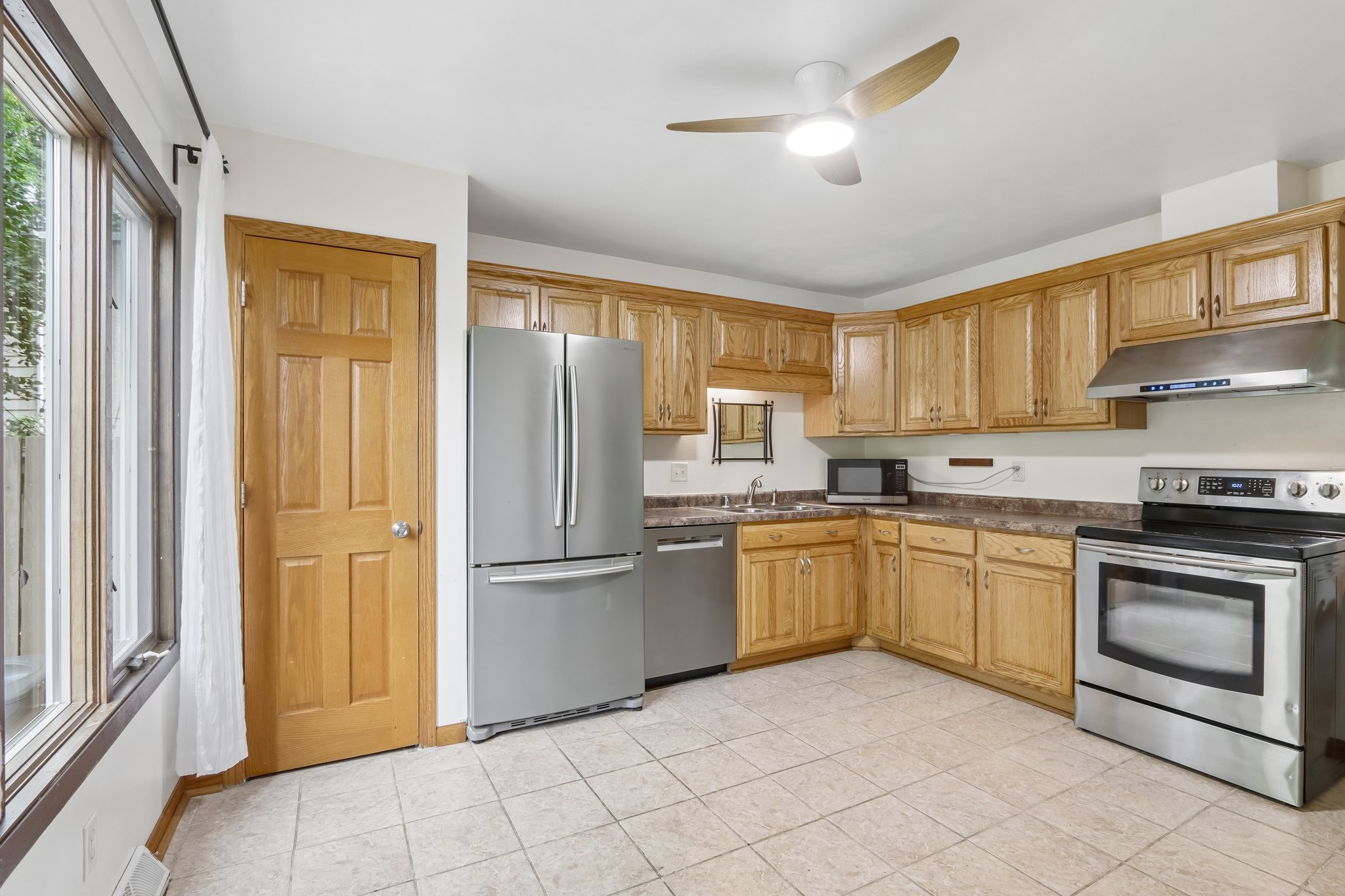 95 S Lakewood Gdns Ln-S0209-010.jpg