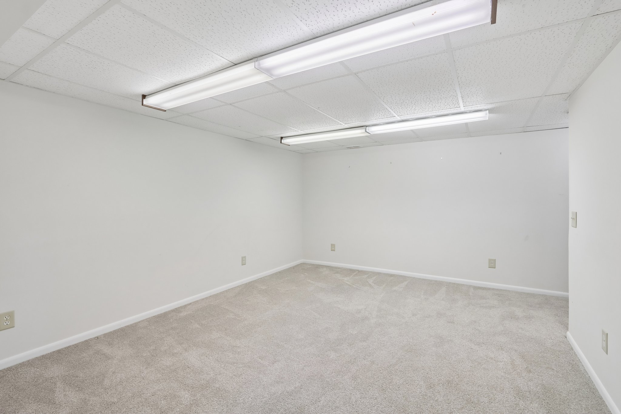 95 S Lakewood Gdns Ln-S0209-024.jpg