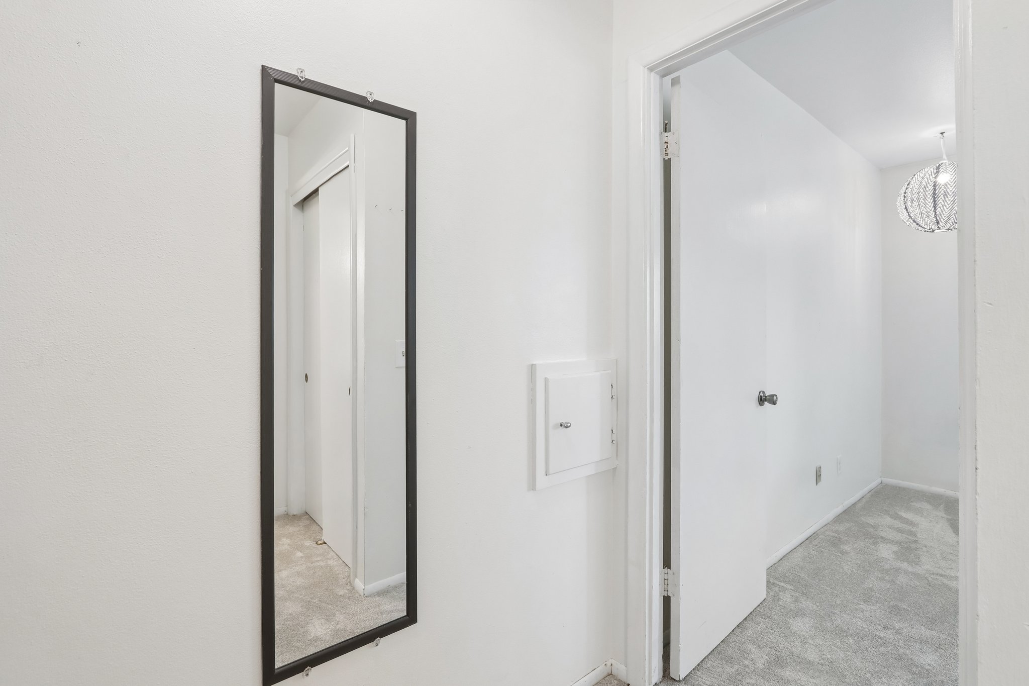 95 S Lakewood Gdns Ln-S0209-029.jpg
