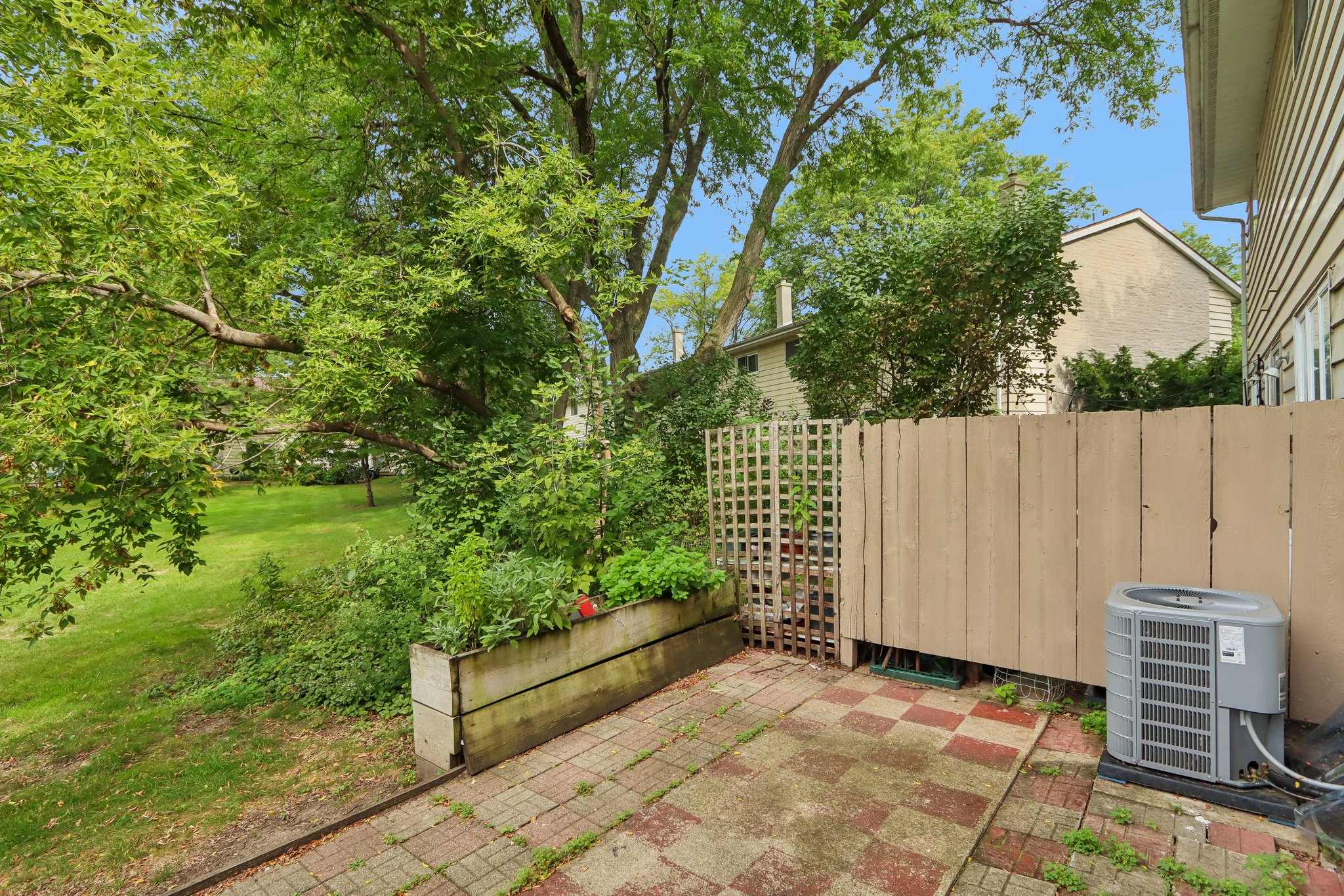 95 S Lakewood Gdns Ln-S0209-032.jpg