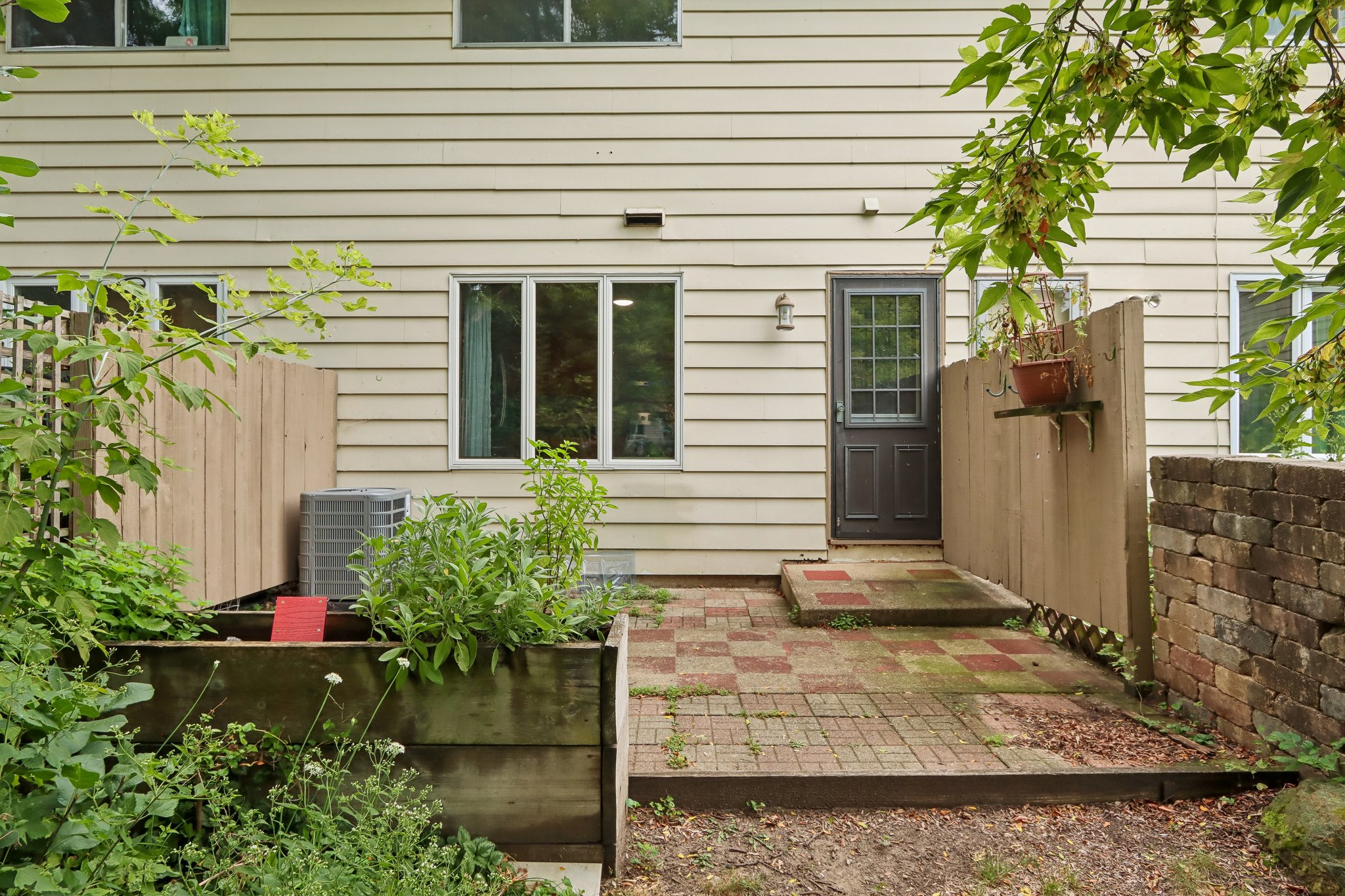 95 S Lakewood Gdns Ln-S0209-036.jpg