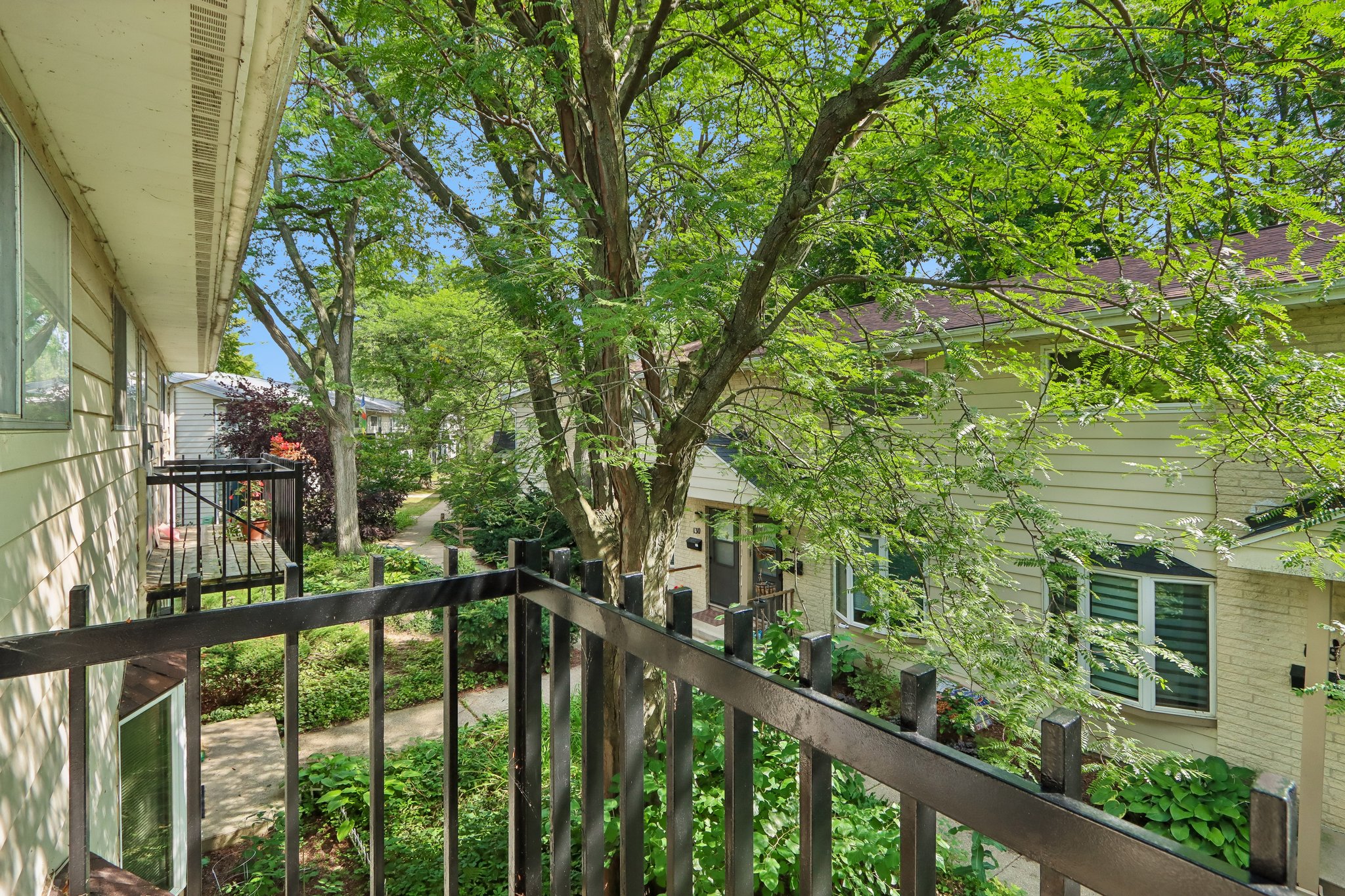 95 S Lakewood Gdns Ln-S0209-038.jpg